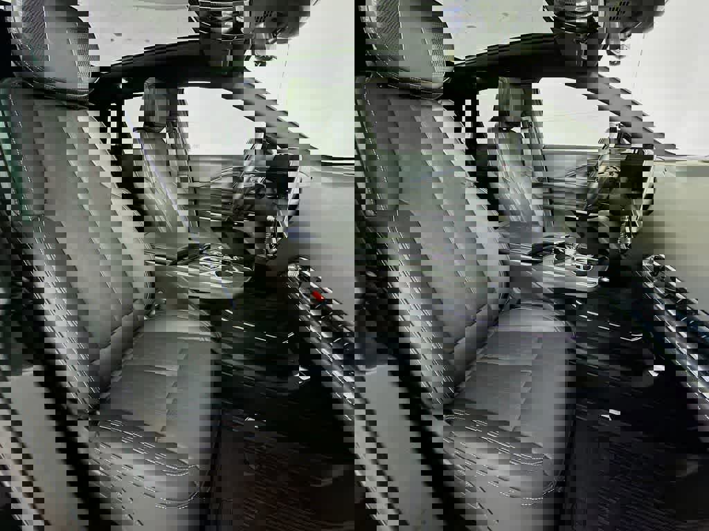 Used 2024 Cadillac Lyriq Luxury w/ LPO, Floor Liner Package image 18