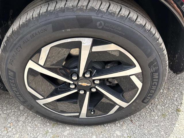 Used 2025 Chevrolet Equinox EV LT image 6