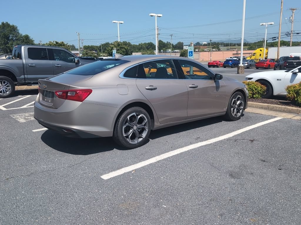 Used 2023 Chevrolet Malibu LT FWD image 5