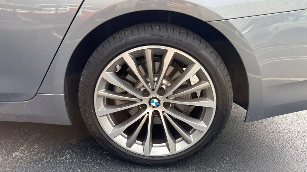 Used 2023 BMW 530i xDrive w/ Convenience Package AWD/4WD image 8