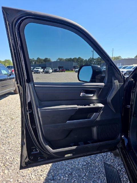 Used 2024 Toyota Sequoia Platinum AWD/4WD image 8