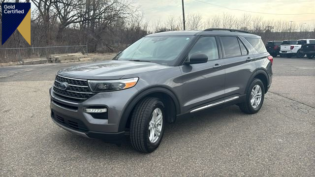 Certified 2022 Ford Explorer XLT w/ Equipment Group 202A image 1