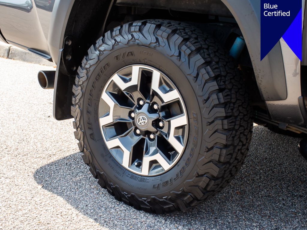 Used 2021 Toyota Tacoma TRD Off-Road w/ Technology Package AWD/4WD image 7