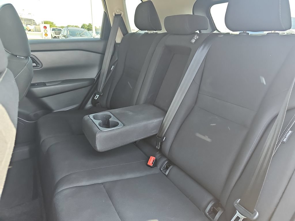 Used 2024 Nissan Rogue S AWD/4WD image 13