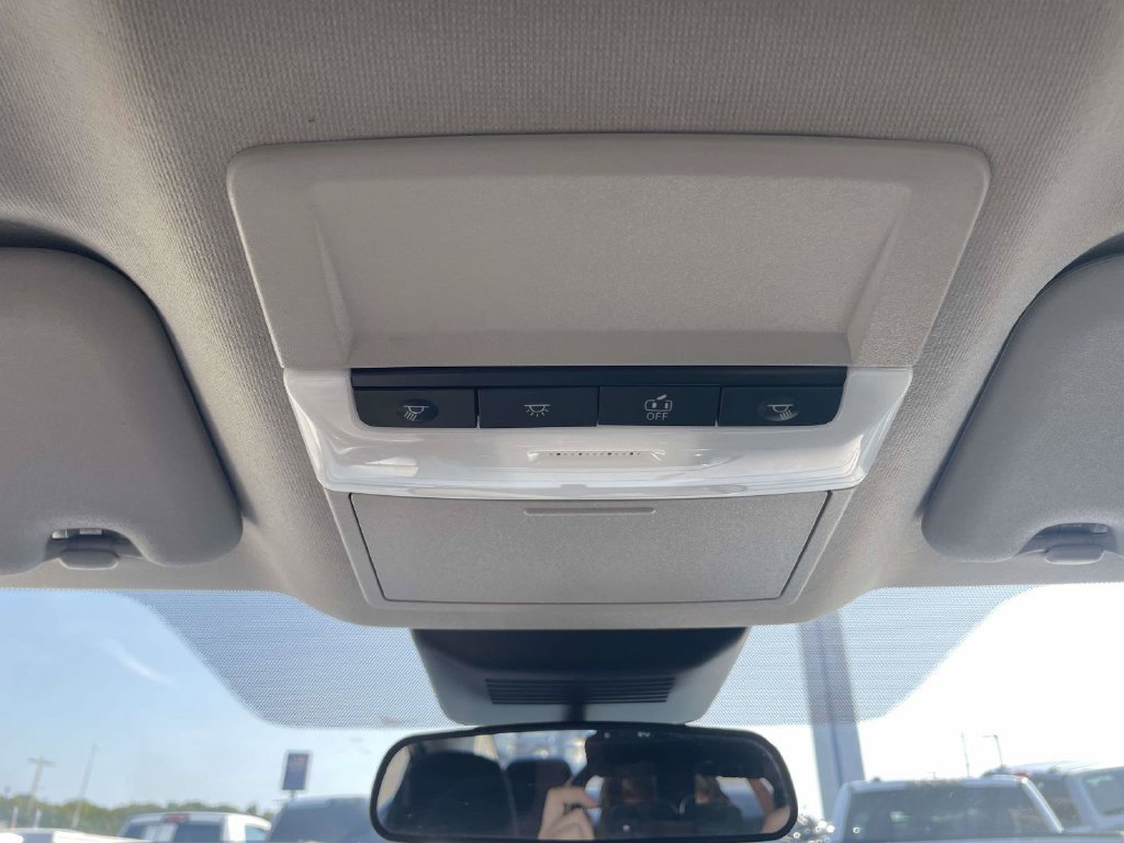 Used 2025 Nissan Sentra S FWD image 27