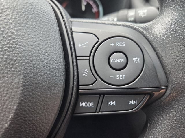 Used 2025 Toyota RAV4 XLE w/ Convenience Package FWD image 28