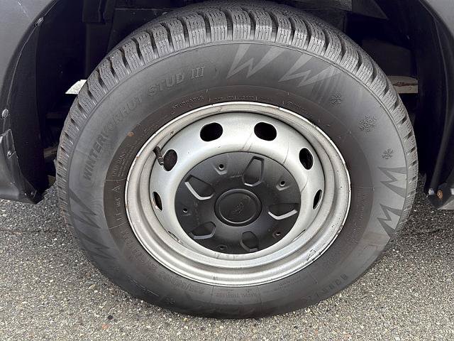 Certified 2023 Ford Transit 250 Medium Roof RWD image 9