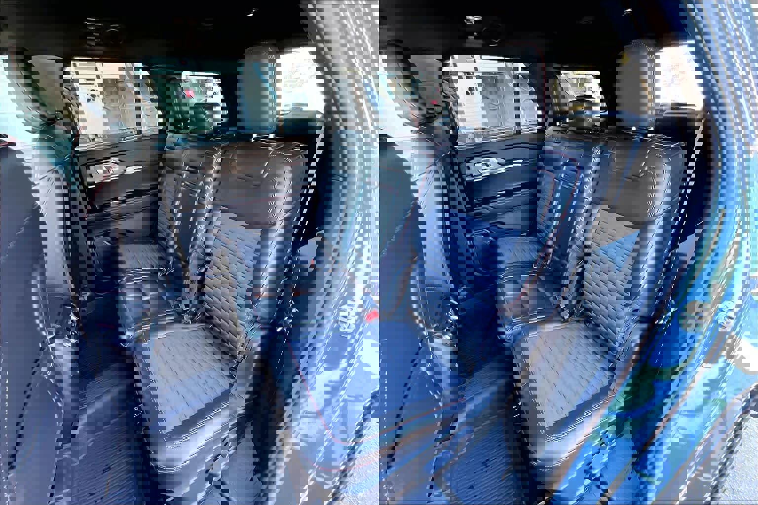 Certified 2025 Ford Explorer ST-Line w/ Premium Package image 22