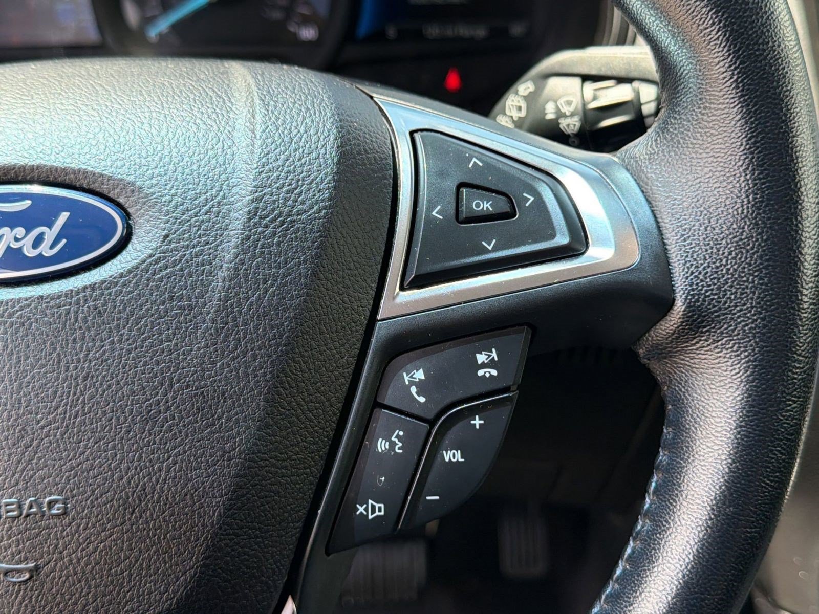 Certified 2023 Ford Edge Titanium AWD/4WD image 24
