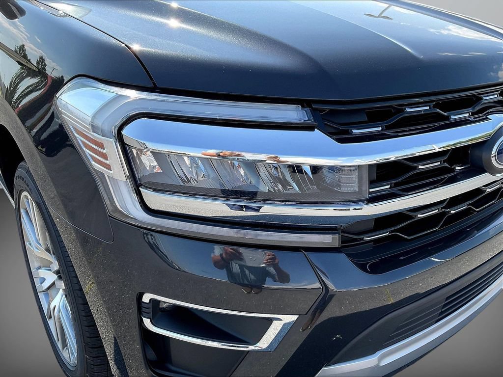 Certified 2024 Ford Expedition Limited AWD/4WD image 32