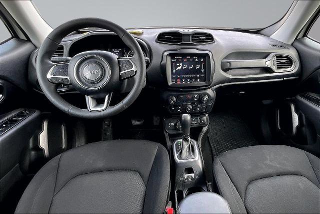 Used 2023 Jeep Renegade Latitude AWD/4WD image 16