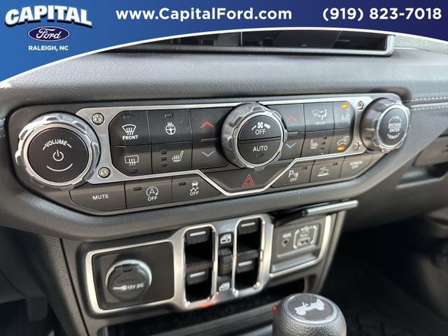 Used 2024 Jeep Wrangler Sahara w/ Safety Group image 29