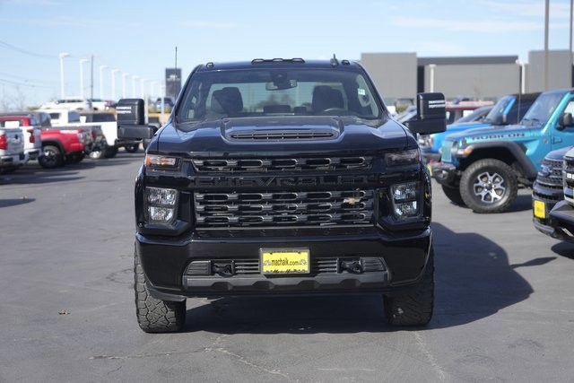 Used 2023 Chevrolet Silverado 2500 Custom w/ Custom Value Package image 6