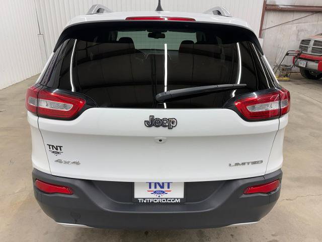 Used 2017 Jeep Cherokee Limited w/ Luxury Group AWD/4WD image 7