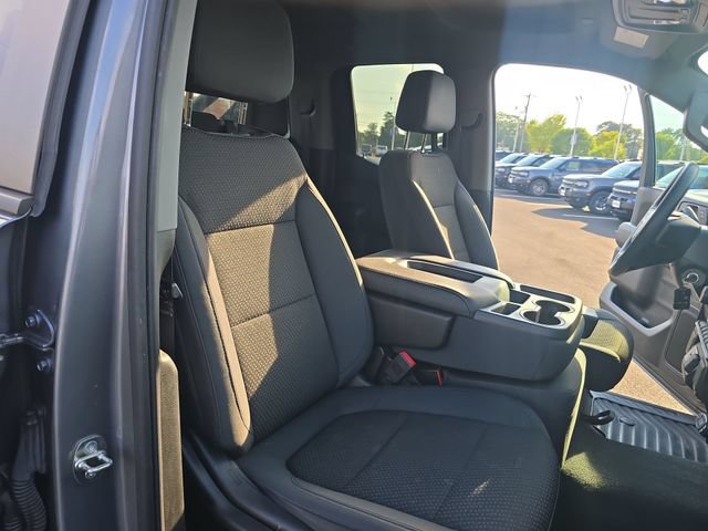 Used 2019 Chevrolet Silverado 1500 Custom Trail Boss AWD/4WD image 23