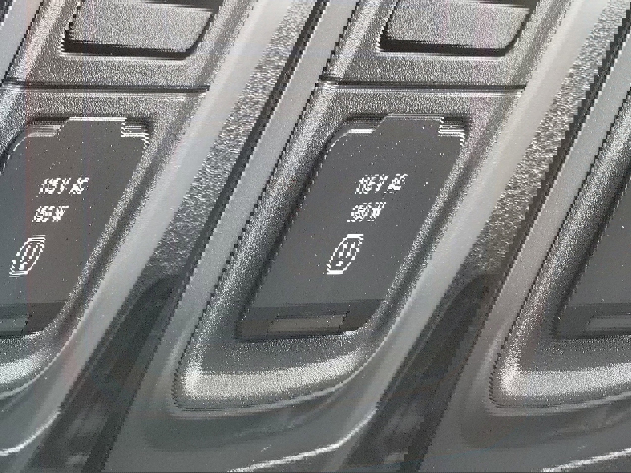 Used 2018 RAM 3500 Laramie w/ Sport Appearance Group image 30