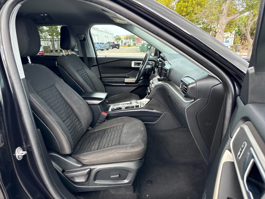Certified 2020 Ford Explorer XLT image 24
