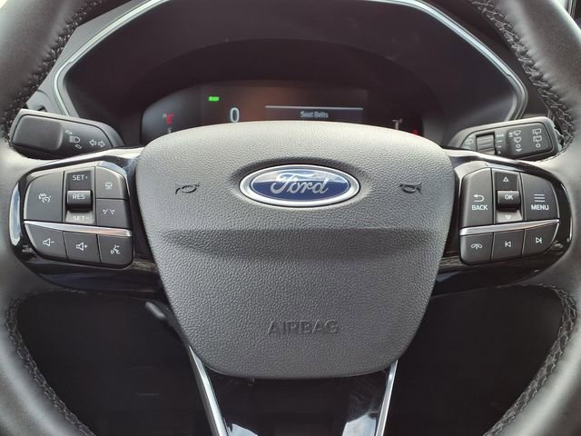 Certified 2025 Ford Escape SE w/ Class II Trailer Tow Package FWD image 10