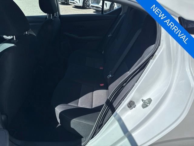 Used 2024 Nissan Sentra SV FWD image 17