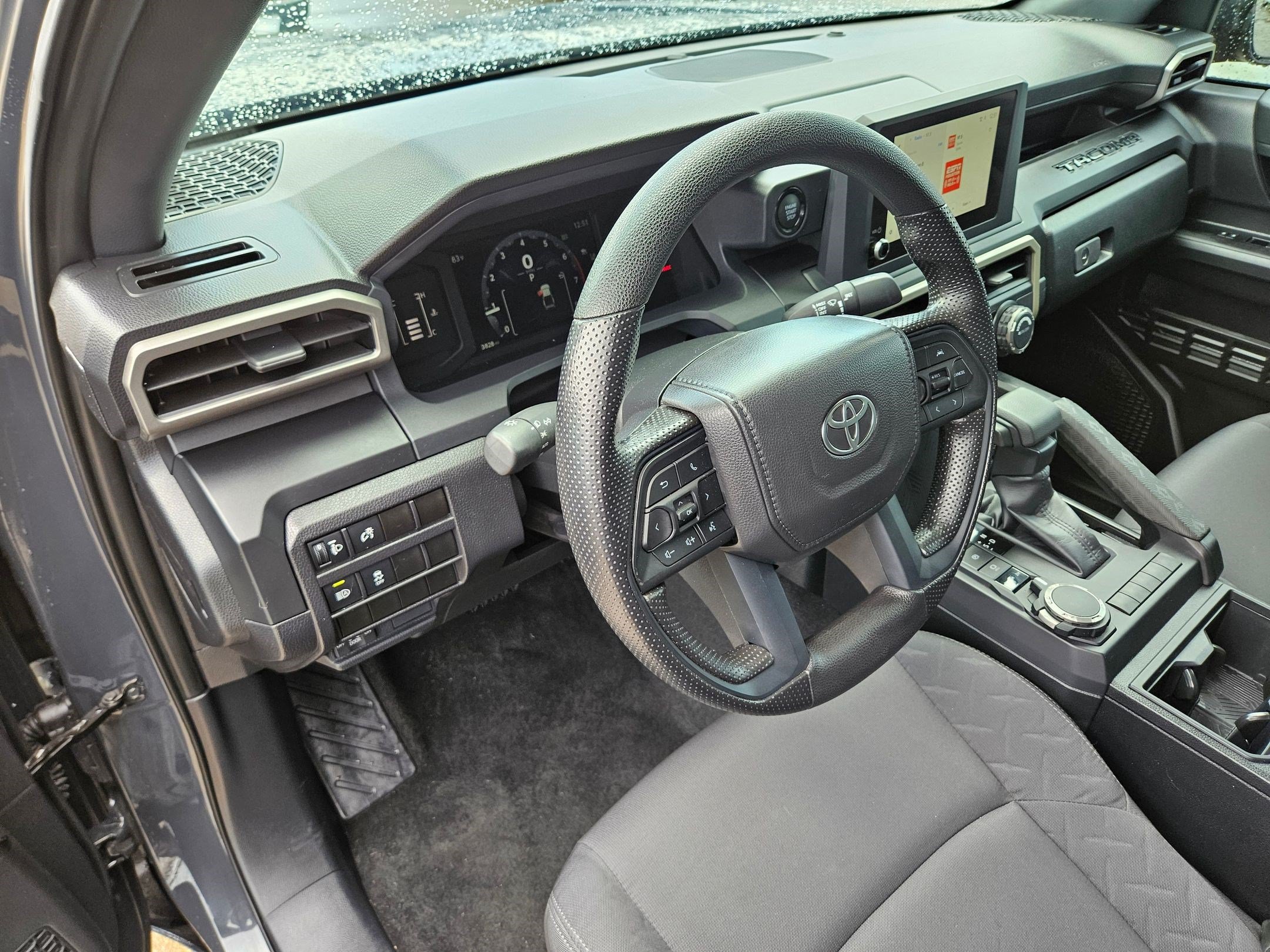 Used 2025 Toyota Tacoma SR AWD/4WD image 16