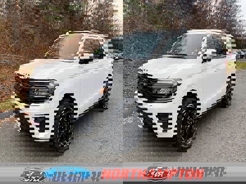 Certified 2023 Ford Expedition Limited image 1