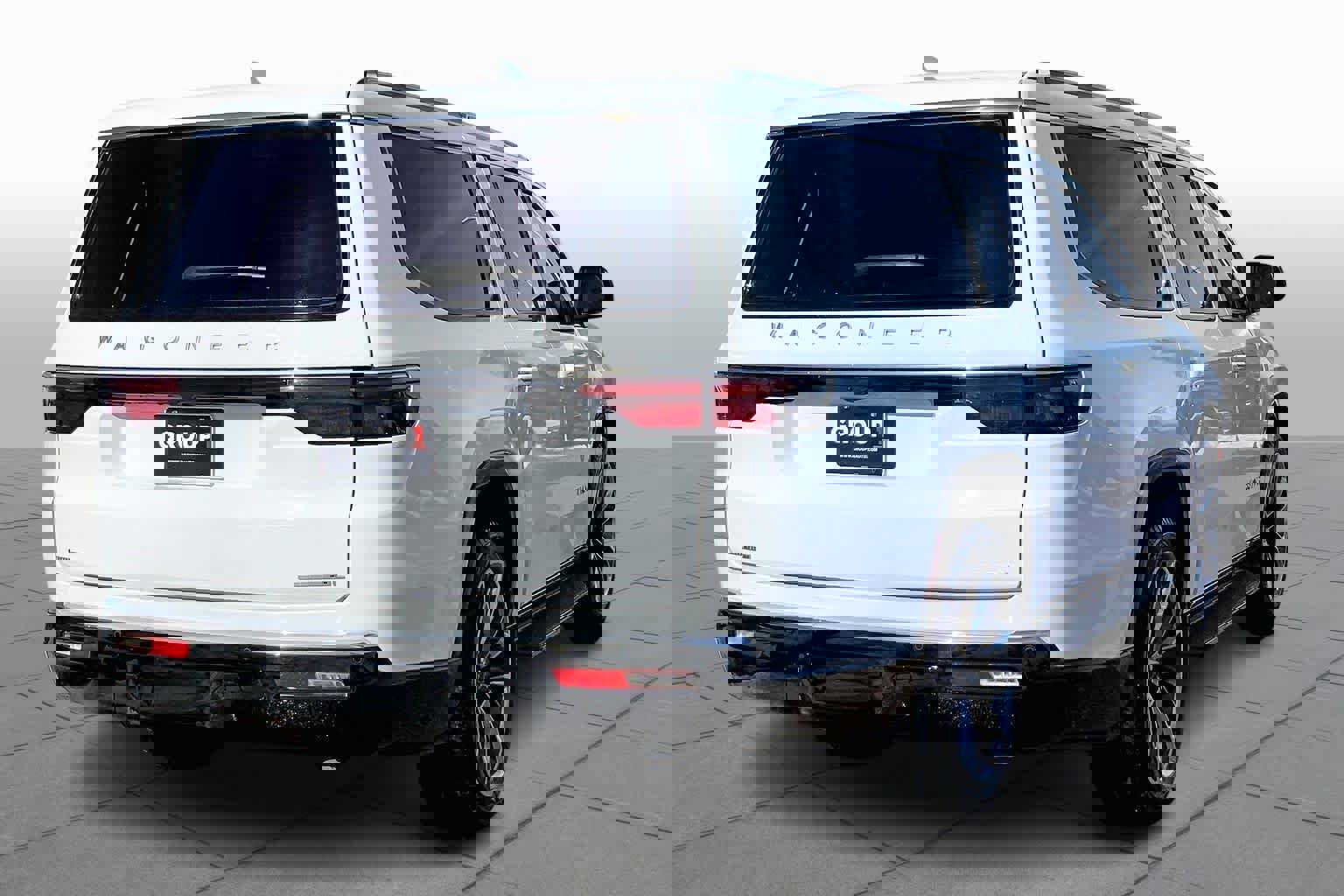 Used 2023 Jeep Wagoneer L Series II w/ Premium Group I image 3