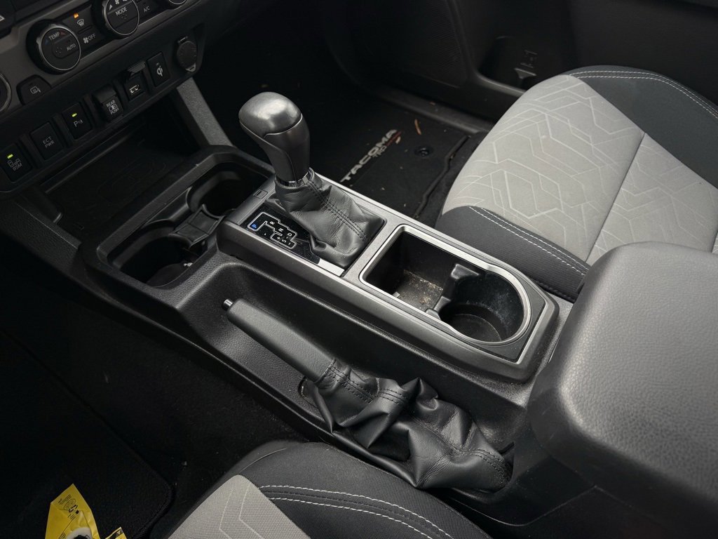 Used 2022 Toyota Tacoma TRD Off-Road image 20