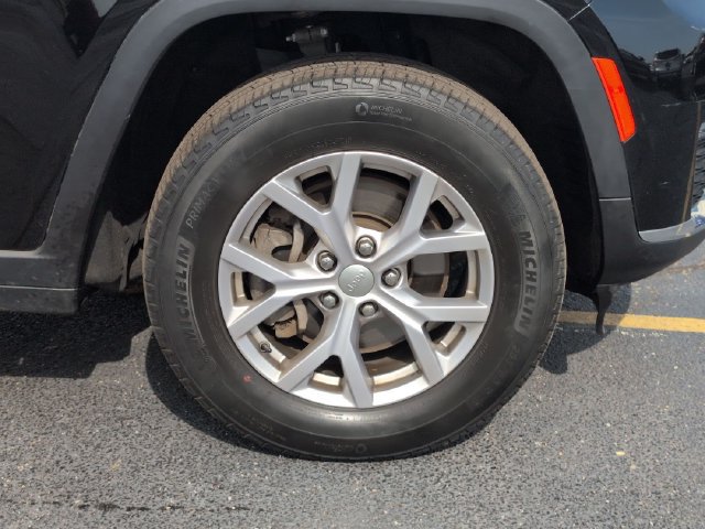 Used 2022 Jeep Grand Cherokee L Limited AWD/4WD image 9
