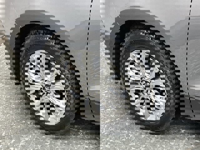 Certified 2024 Ford Edge Titanium image 40