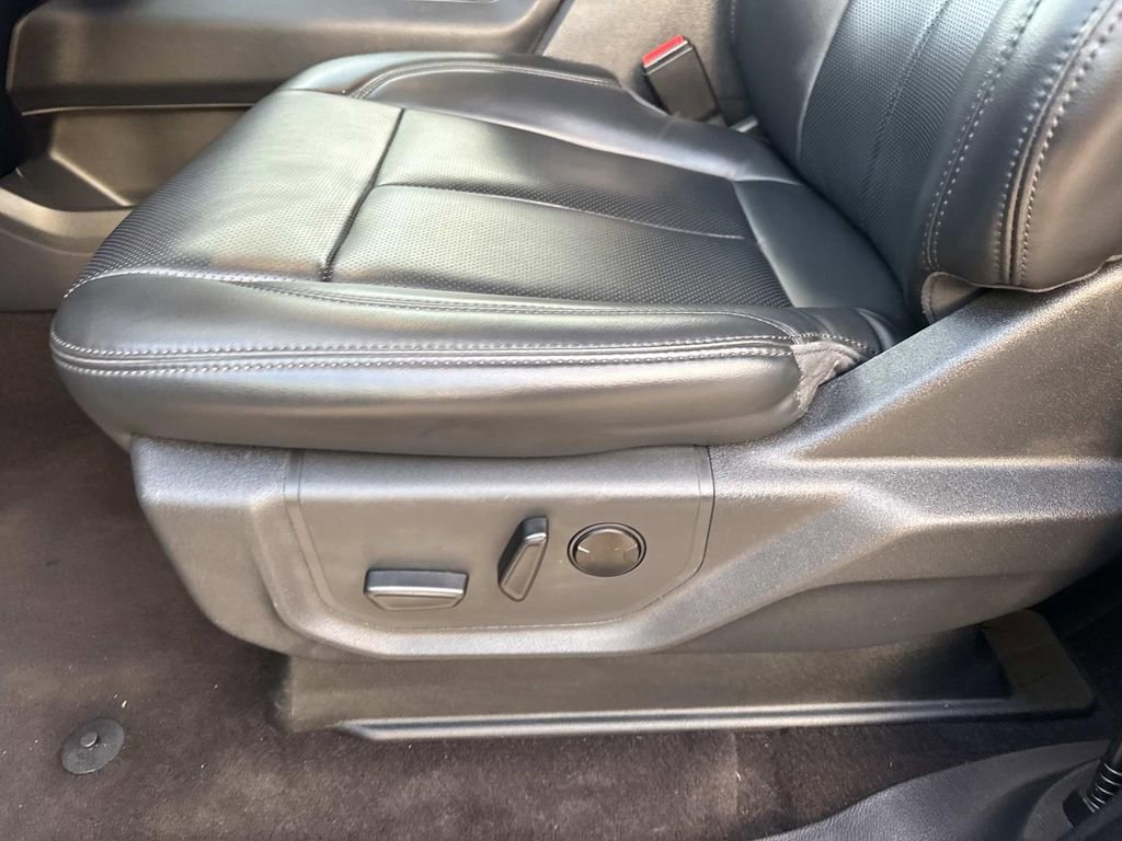 Certified 2023 Ford Expedition Max XLT image 21