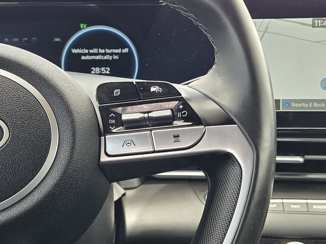 Used 2025 Hyundai Elantra Limited FWD image 28