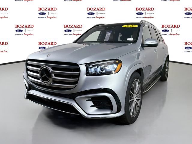 Used 2025 Mercedes-Benz GLS 450 4MATIC image 4
