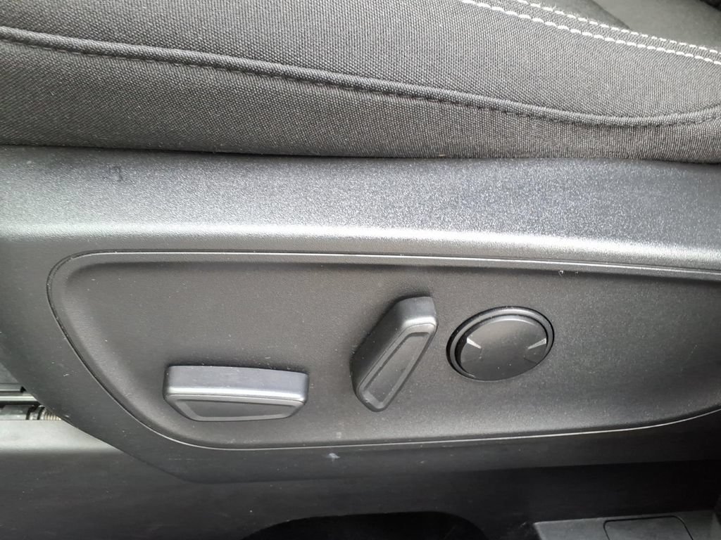 Certified 2023 Ford Escape Active AWD/4WD image 15