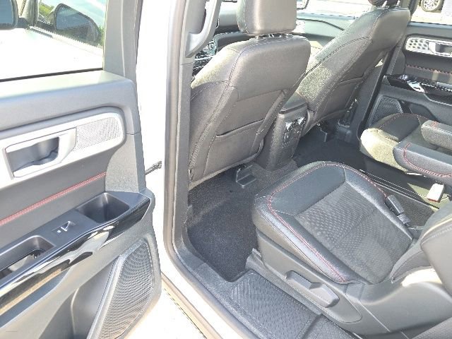 Certified 2024 Ford Explorer ST-Line w/ Class IV Trailer Tow Package AWD/4WD image 25