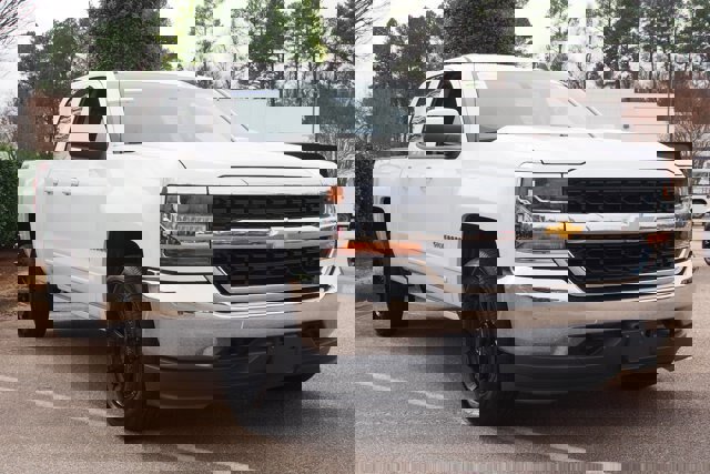 Used 2019 Chevrolet Silverado 1500 LT image 7