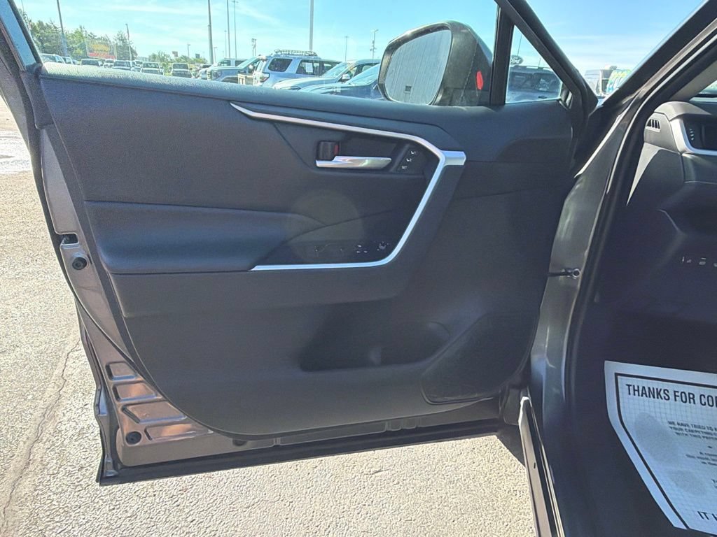 Used 2019 Toyota RAV4 XLE Premium w/ Cold Weather Package AWD/4WD image 24