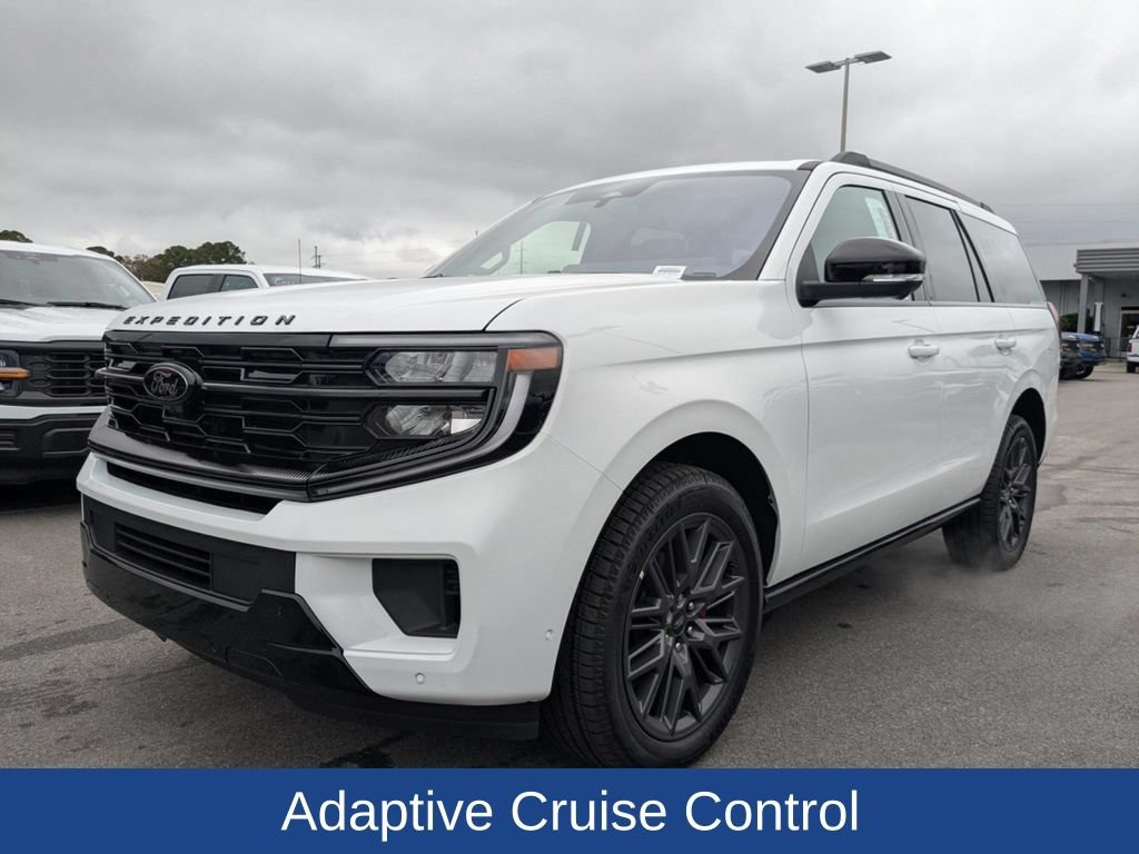 Certified 2025 Ford Expedition Platinum w/ Stealth Performance Package AWD/4WD image 8