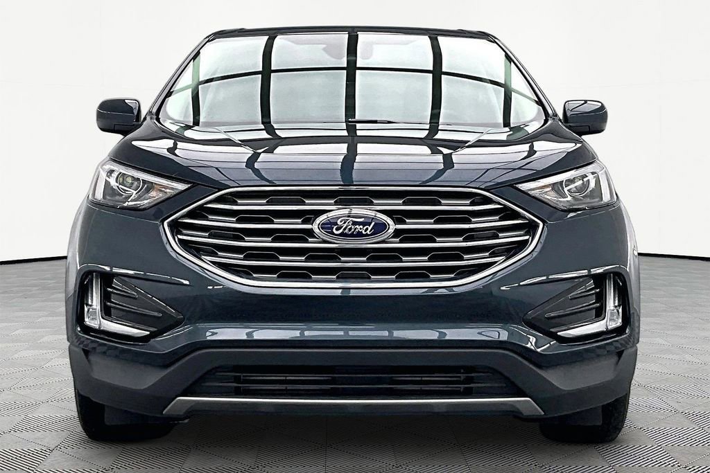 Certified 2022 Ford Edge SEL w/ Convenience Package AWD/4WD image 3