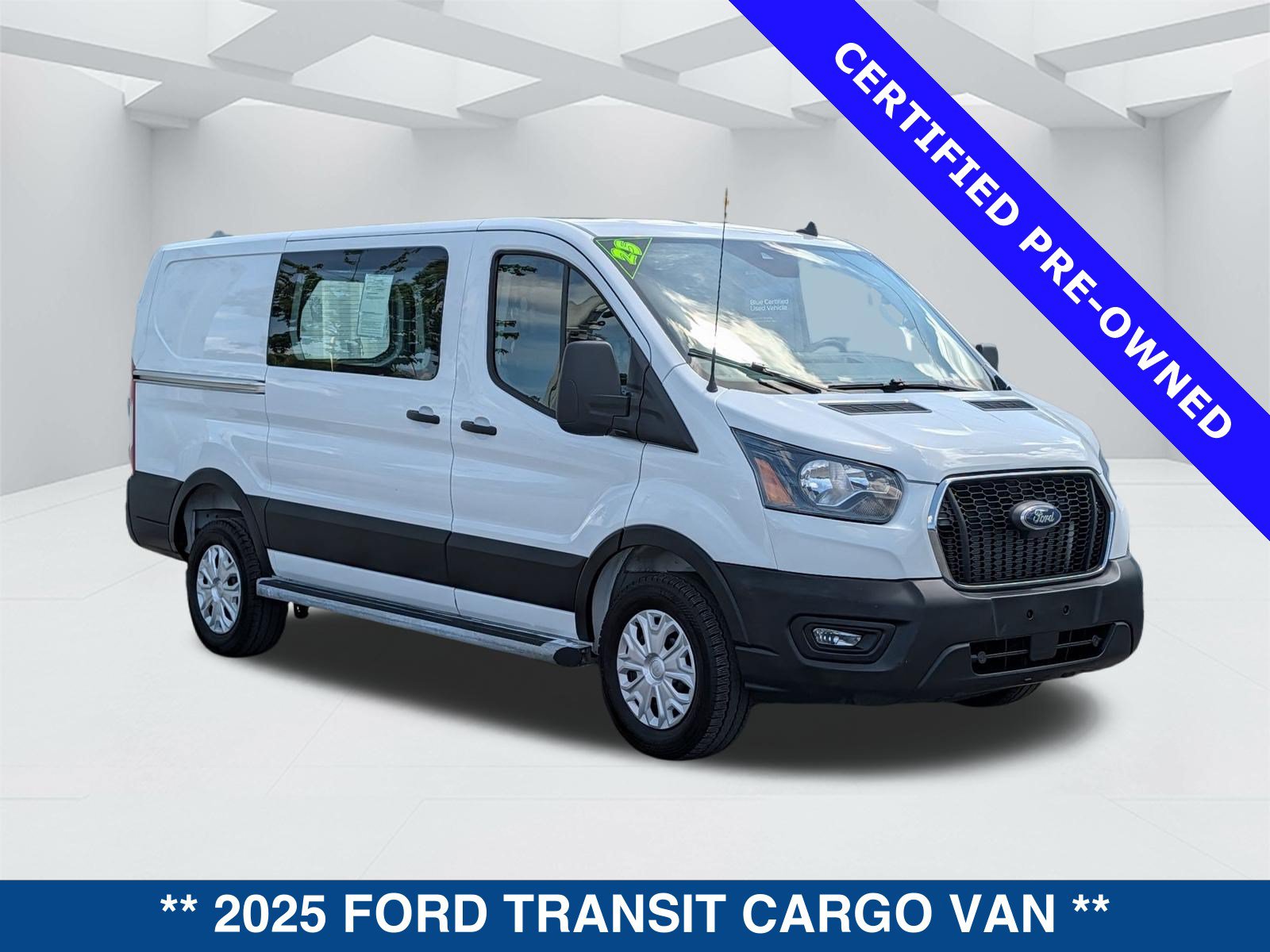 Certified 2025 Ford Transit 250 Low Roof w/ Exterior Upgrade Package RWD image 4