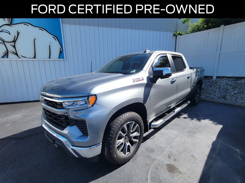 Used 2023 Chevrolet Silverado 1500 LT AWD/4WD image 2