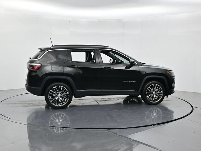 Used 2023 Jeep Compass Limited w/ Elite Group AWD/4WD video 2