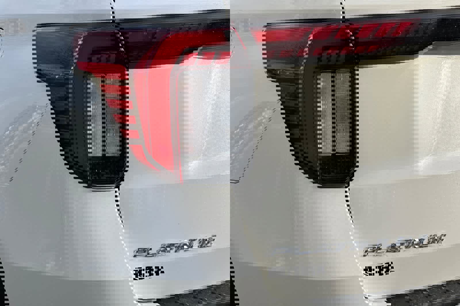 Certified 2025 Ford Explorer Platinum image 28