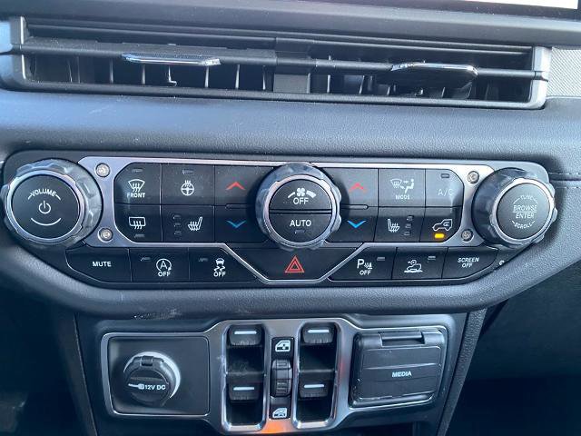 Used 2024 Jeep Wrangler Sahara w/ Dual Top Group image 21