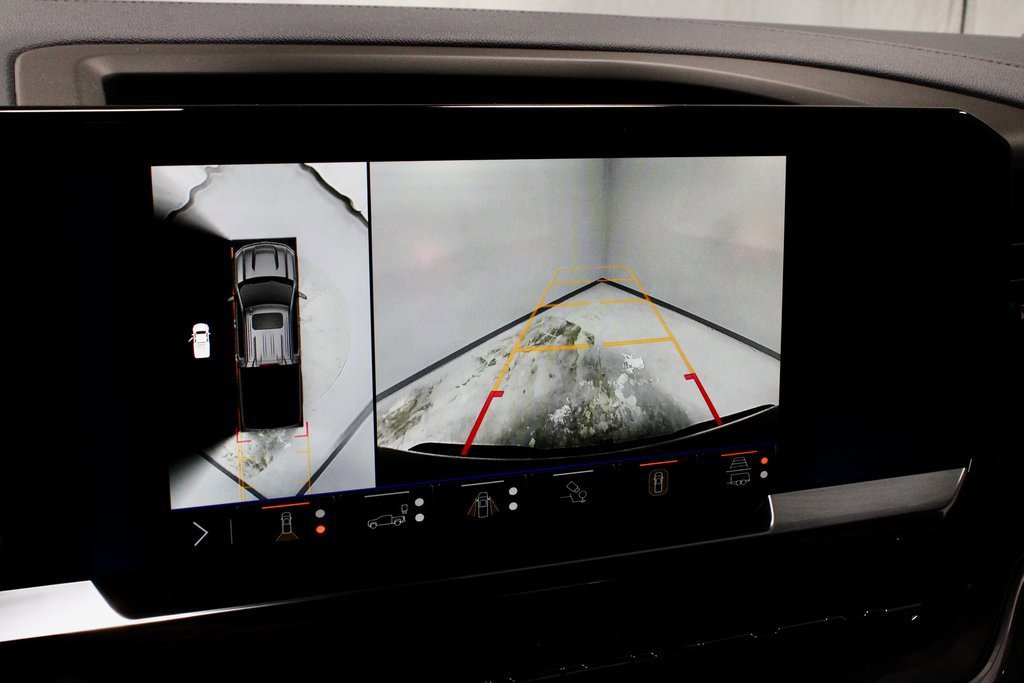 Used 2025 Chevrolet Silverado 1500 High Country w/ Technology Package image 9