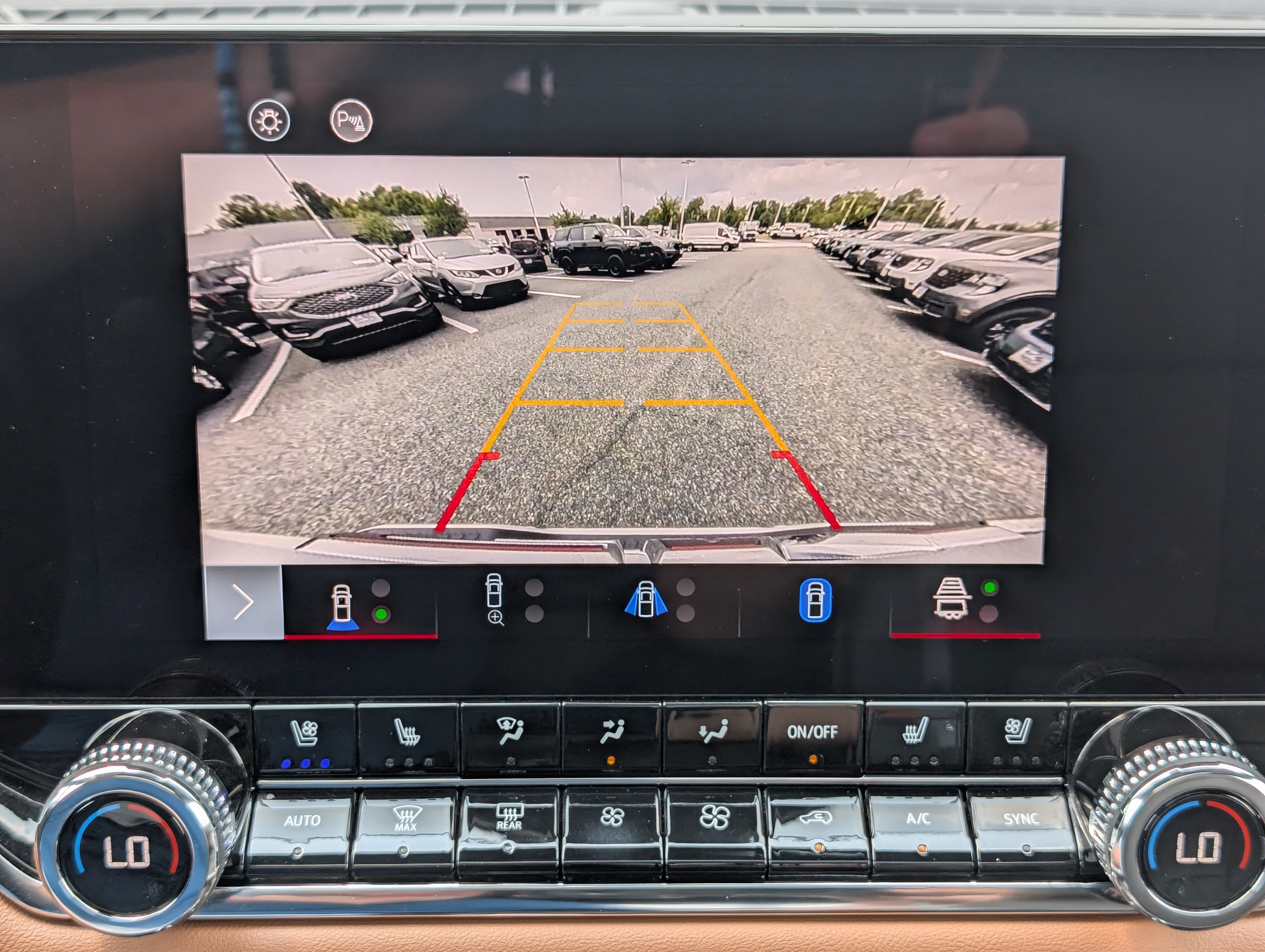 Used 2023 GMC Canyon AT4 w/ AT4 Premium Package AWD/4WD image 27