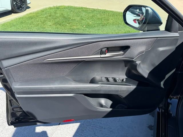 Used 2025 Toyota Camry LE image 8