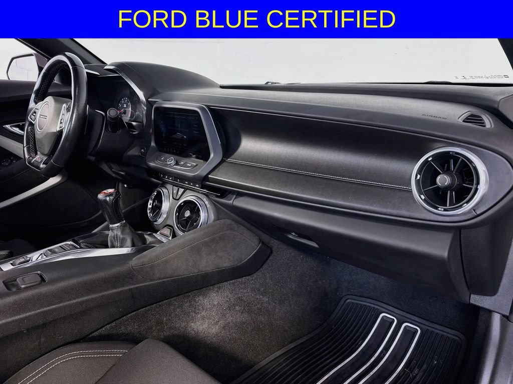 Used 2019 Chevrolet Camaro SS RWD image 28