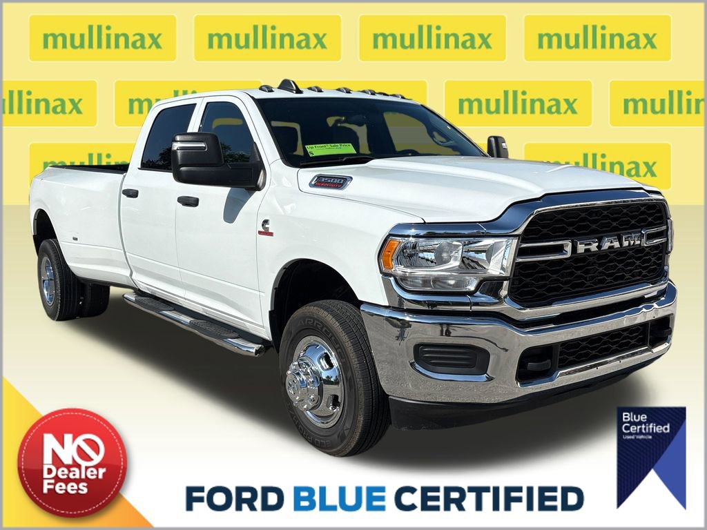 Used 2024 RAM 3500 Tradesman w/ Chrome Appearance Group AWD/4WD image 1