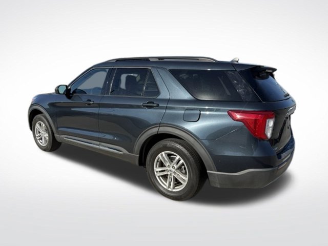 Certified 2022 Ford Explorer XLT w/ Equipment Group 202A RWD image 5