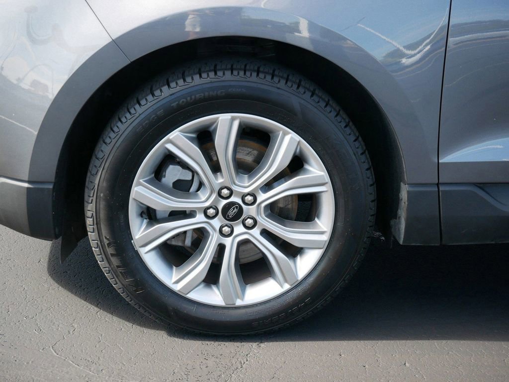 Certified 2024 Ford Edge Titanium image 6